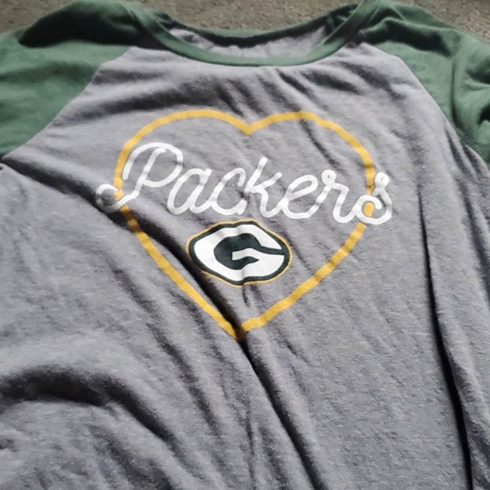 A green bay packer shirt